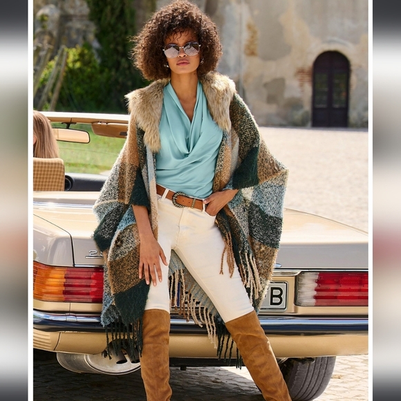 Boston Proper Plaid Faux Fur Fringe Poncho One Size - Picture 5 of 5